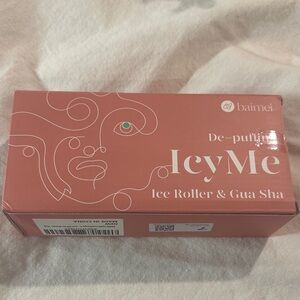 NWT IcyMe Ice Roller & Gua Sha Set